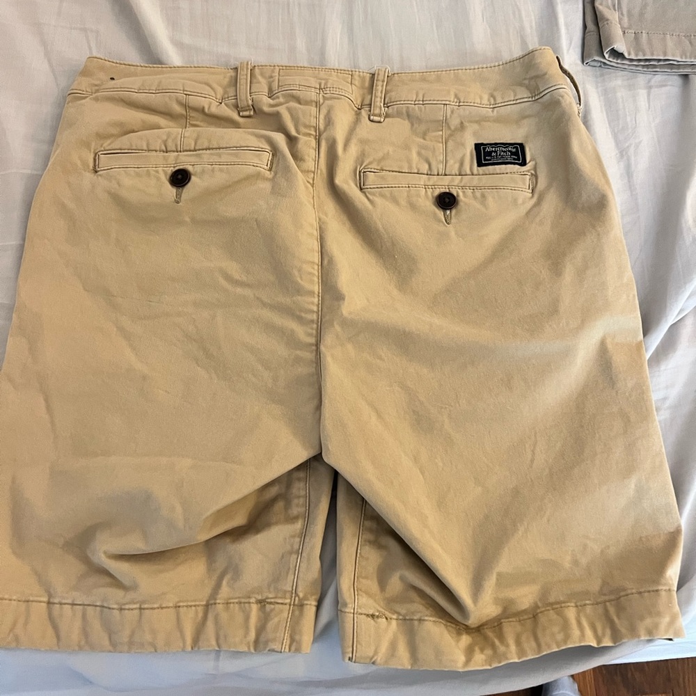 Abercrombie size 30 inch waist khaki shorts